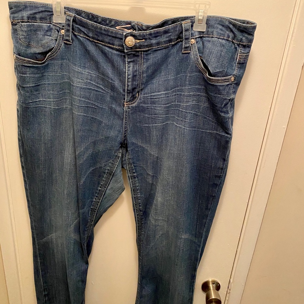 Seven7 Jeans